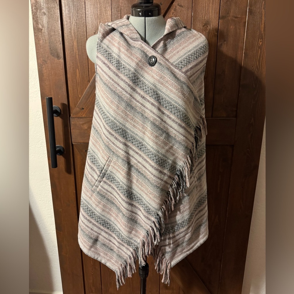 Jolt Multicolor Striped Knit Poncho
